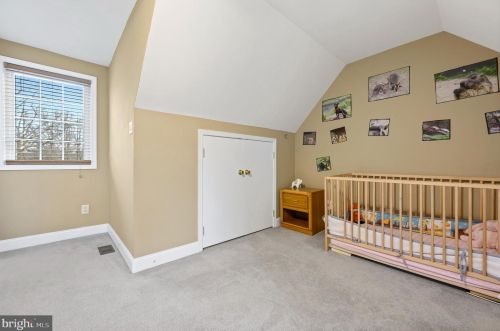 26 5 St, Media PA 19063-2819 exterior