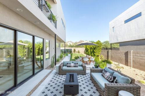 7729 13th Pl, Phoenix AZ  85020-4202 exterior