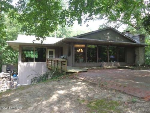 3611 Chamberlain Rd, Glendora, MI 49107-8447