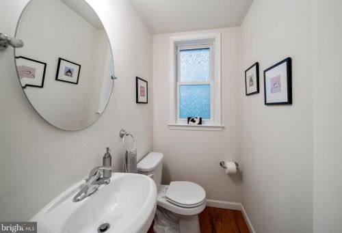 4257 Boone St, Philadelphia PA 19128-5003 exterior