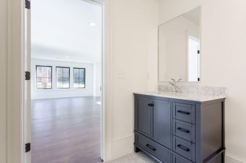 5666 Long Island Dr, Atlanta GA  30327-4842 exterior