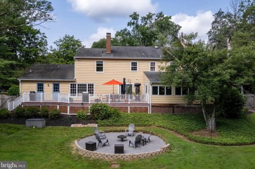 197 Brookstone Dr, Princeton NJ 08540-2403 exterior