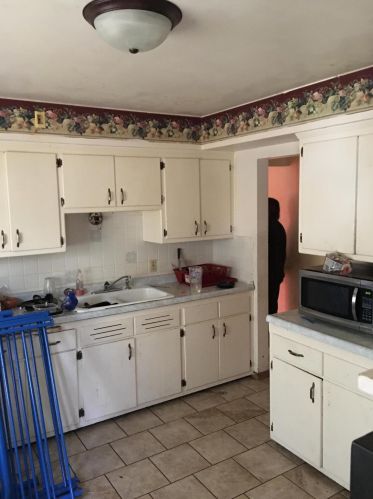 4232 18th St, Milwaukee, WI 53209-6826