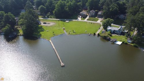 8388 Lake Dr, Lithonia GA  30039-5724 exterior