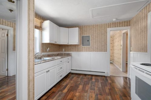 195 Congress St, Woonsocket RI  02895-4859 exterior