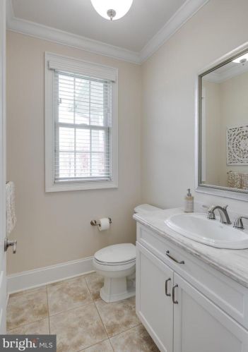 101 Indian Springs Dr, Media PA 19063-5622 exterior