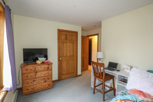 63 Chichester Rd, Concord NH 03307-0706 exterior