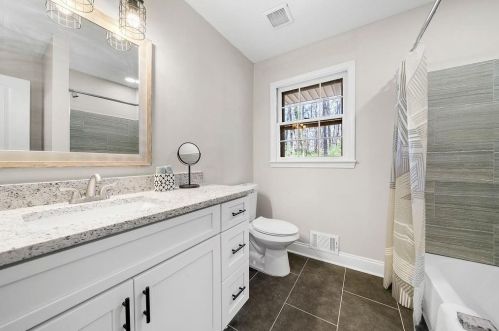 3740 High Pt Ln, Atlanta GA 30331-7906 exterior