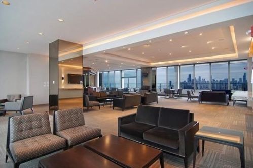 2800 Lake Shore Dr, Chicago IL  60657-6232 exterior