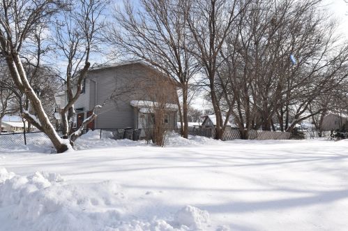 1913 Cherry St, Milwaukee, WI 53205-2047