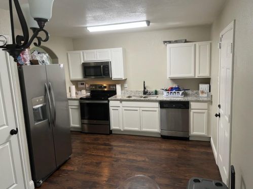 4525 Bonnie View Rd, Dallas TX  75216-7201 exterior