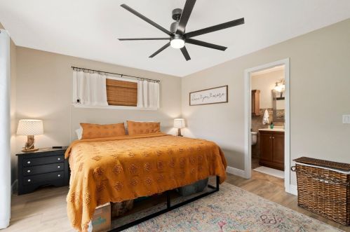 5417 Palmetto Dr, Fort Pierce FL  34982-7481 exterior