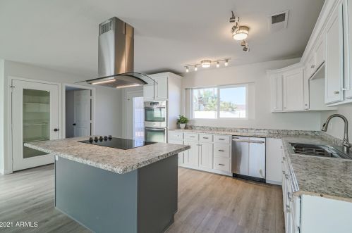 6002 44th St, Phoenix AZ 85032-4202 exterior