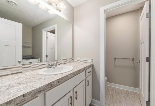 120 Forrest St, Wayland MI 49348-1198 exterior