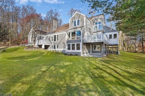 2 Baxter Farm Rd, Morristown NJ 07960-6609 exterior