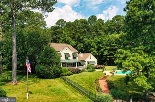 6975 Pea Nck Rd, Saint Michaels MD 21663-2716 exterior