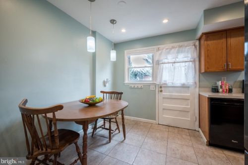 816 Maple Rd, Media PA 19086-7167 exterior