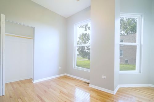 5414 Dearborn St, Chicago IL 60827 exterior