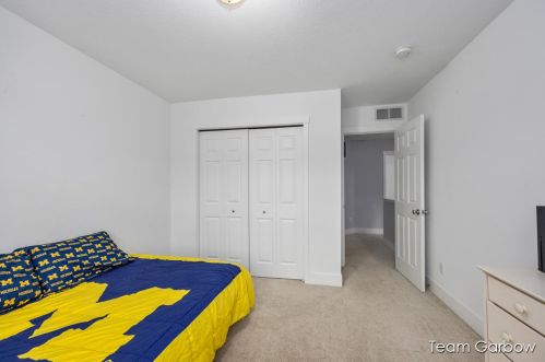 264 Lloyd Ct, Middlevle MI  49333-8116 exterior