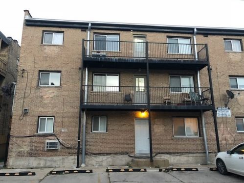 6420 Hamilton Ave, Chicago IL  60645-5656 exterior