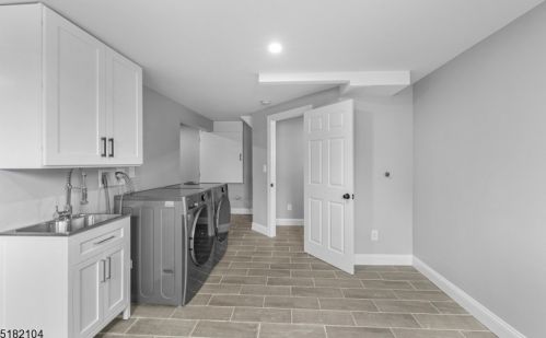 156 Barnert Ave, Paterson NJ  07512-1640 exterior