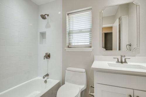 3972 Candlenut Ln, Dallas TX 75244-6609 exterior