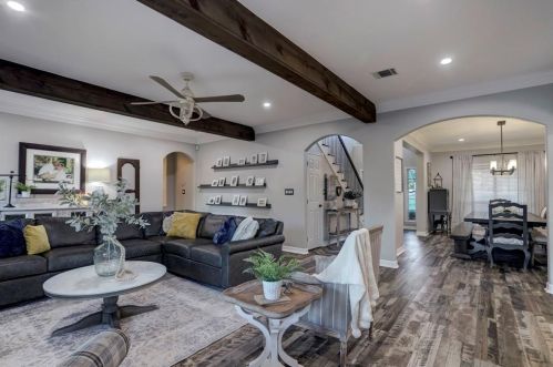 114 Leah Dr, Montgomery TX 77316-6818 exterior