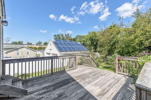 82 Victor Ave, West Long Branch NJ 07764-1511 exterior