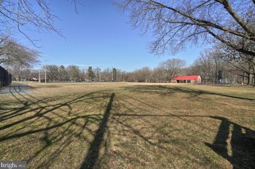 780 Azalea Dr, Rockville MD  20850-2015 exterior