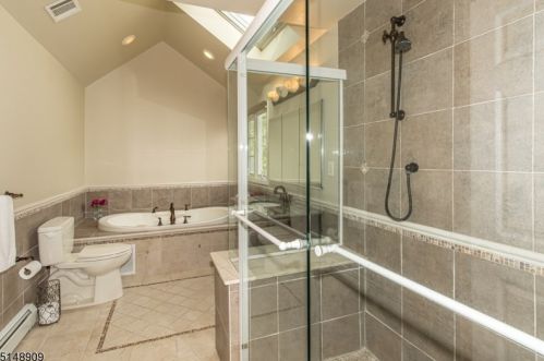 1501 Pne Grv Ave, Westfield NJ 07090-2260 exterior