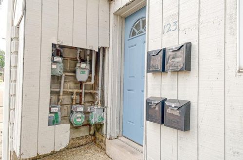 123 Maryland Ave, Pittsburgh PA 15209-2742 exterior