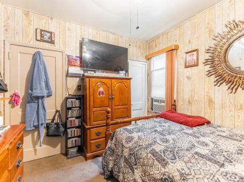 1627 Mcvicker Ave, Chicago IL 60630-1925 exterior