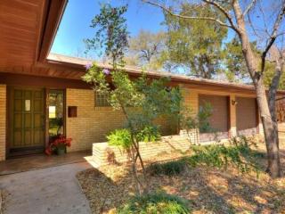 1002 Lund St, Austin TX  78704-2016 exterior