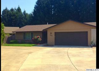 1462 Woodward St, Salem, OR 97303-4036