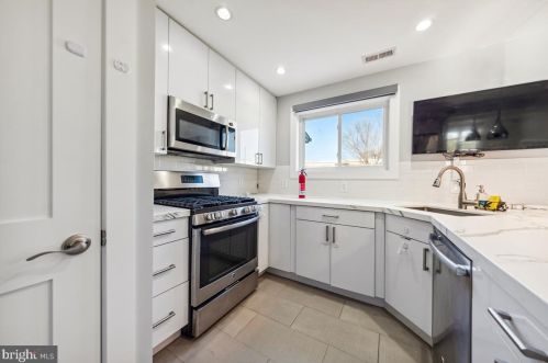 1312 W St, Washington DC  20018-3503 exterior