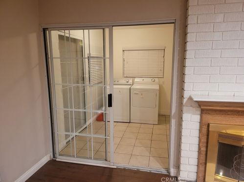 517 Maplewood Ave, Fullerton CA 92832-2109 exterior