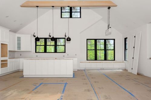 645 Glendale Rd, Wilbraham MA 01095 exterior