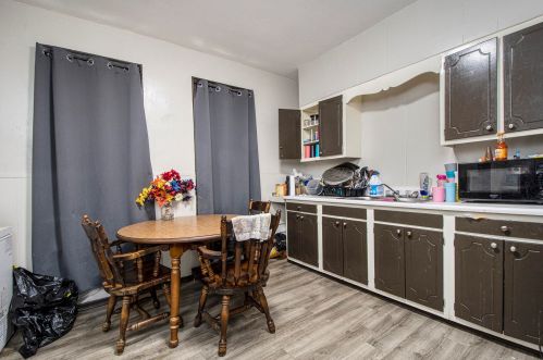 1010 Alpine Ave, Grand Rapids MI 49504-4140 exterior