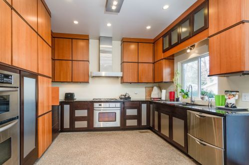 5330 Winnemac Ave, Chicago IL 60706-3407 exterior