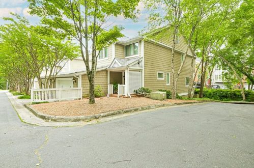 4 Alston Pl, Atlanta, GA 30324-2858