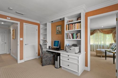 4912 Andros Dr, Tampa FL 33629-4802 exterior