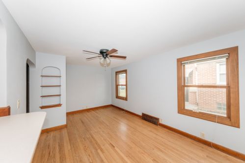 3151 75th St, Milwaukee, WI 53216-2741