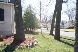 41 Ashby Ave, Livingston NJ  07039-2803 exterior