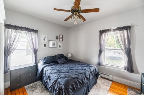 359 Great East Neck Rd, Babylon NY 11704-7631 exterior