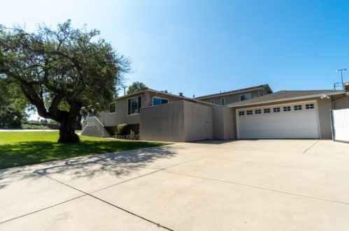 701 Valencia Mesa Dr, Fullerton CA 92835-4006 exterior