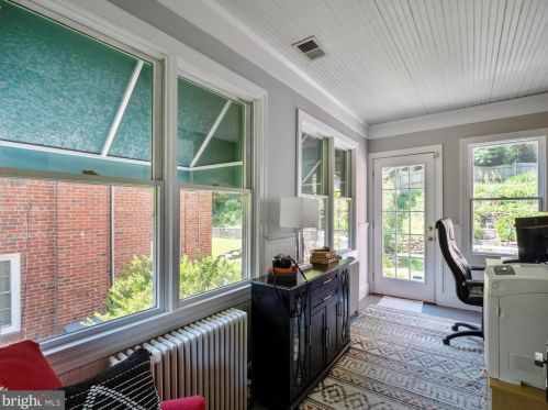 301 Glendale Ave, Alexandria VA 22301-2407 exterior