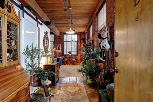 18 Imperial Pl, Providence, RI 02903-4641