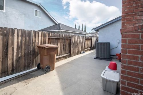 423 Cienaga Dr, Fullerton CA 92835-1103 exterior