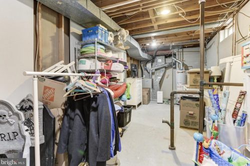 14408 Butternut Ct, Rockville MD exterior