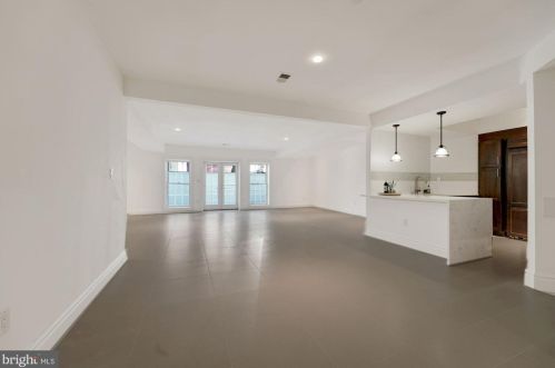 9318 Cranford Dr, Rockville MD 20854-2231 exterior